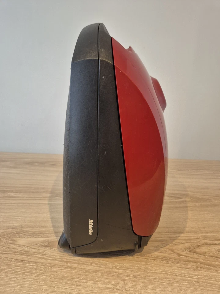 Miele Classic C1 Junior PowerLine VacuumCleaner With Hose Only - Image 4 of 4