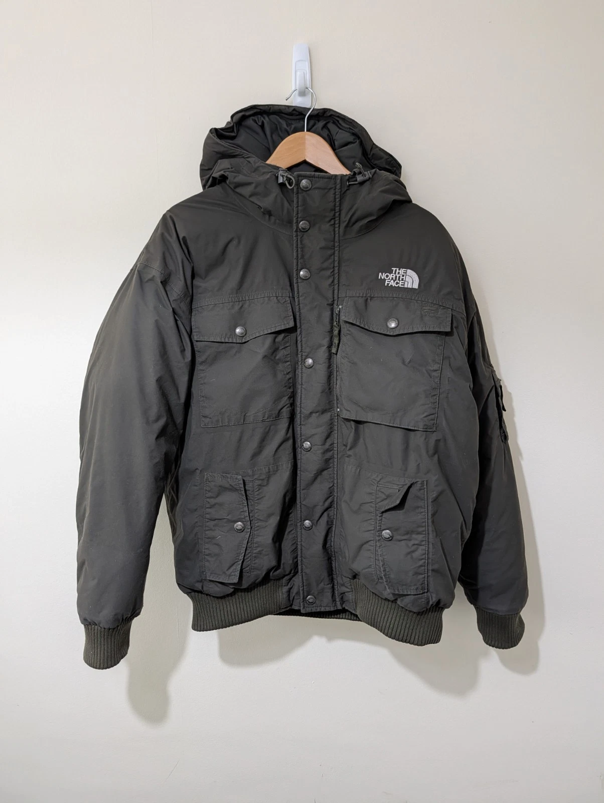 The North Face Gotham Green Goose Down Fill Parka Bomber Large Jacket
Opens in a new window or tab