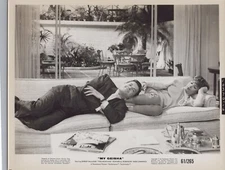 Shirley MacLaine + Yves Montand in My Geisha (1962)🎬❤Original Vintage Photo 779