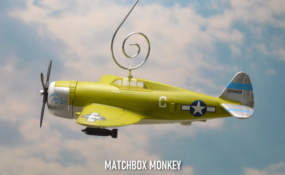 Miss Mary Lou P-47D Thunderbolt Segunda Guerra Mundial Avión de combate adorno de Navidad personalizado Foto 3 de 4