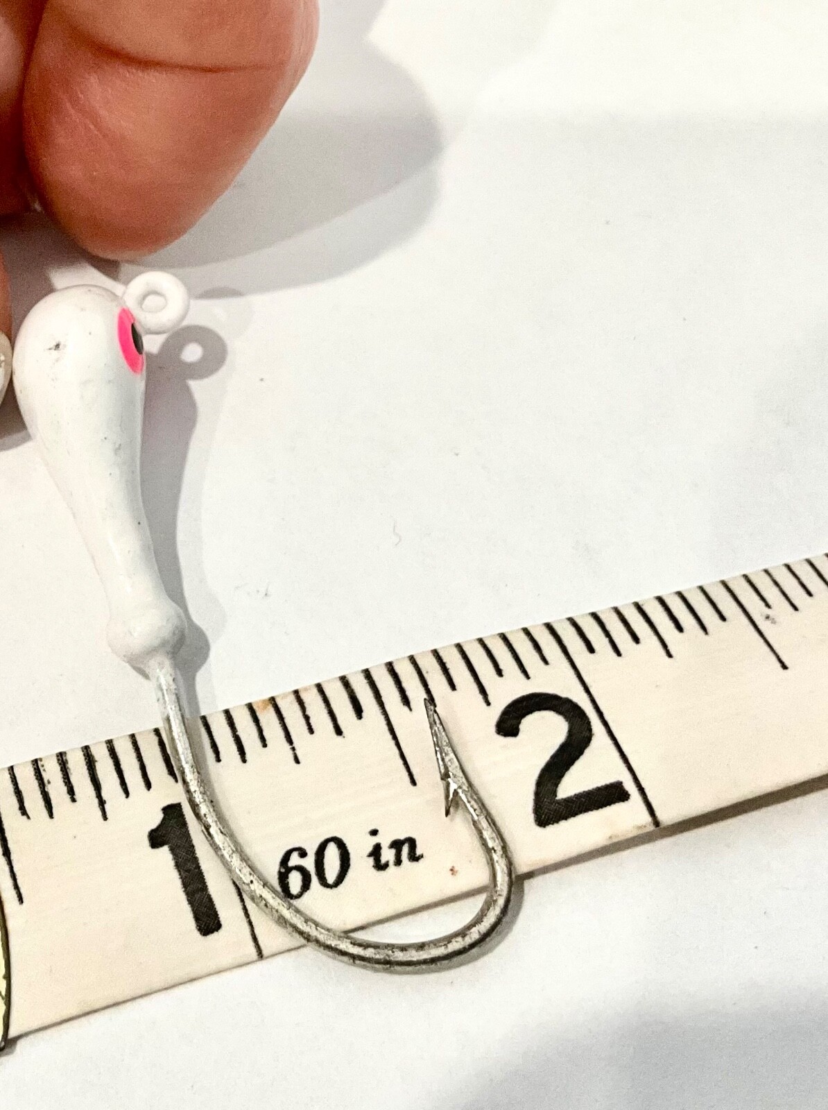 90 pc 3/4 -1/2 oz  banana jig heads red eyes saltwater lures for bucktails lot - Image 3