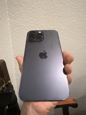 iPhone 14 Pro Max 256 G iOS 26.2 Vs Up To Date With Tik Tok 