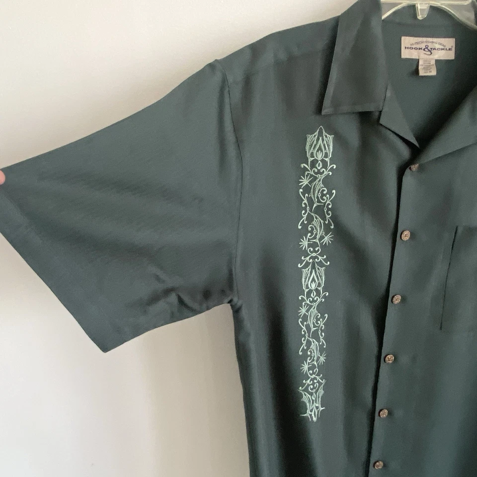 Hook & Tackle Short Sleeve Fishing Camp Shirt  M Embroidered Pine Green - Image 2 of 4