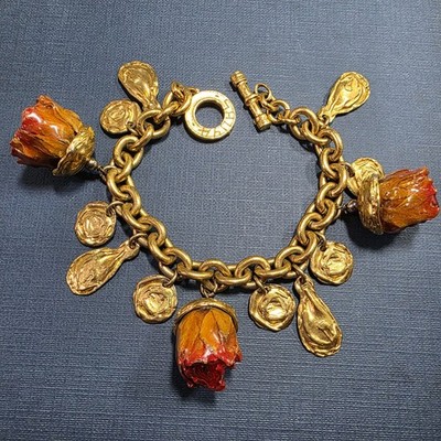 Vintage Saoya Charm Armband Naturalisierte Rosen Harz Metall vergoldet