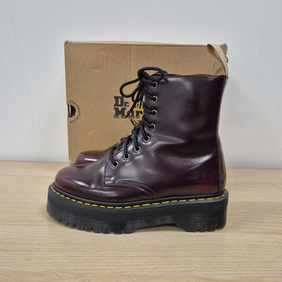 Dr Martens Jadon Red Cherry Plateau Vegan Kunstleder Quad Chunky Stiefel Uk 7