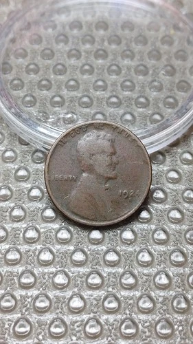 1924 D Lincoln Wheat Cent Penny VG Scratch Light Corrosion                  D120