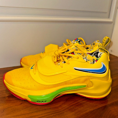 Nike UNO X Zoom Freak NRG 3 50th Anniversary - Yellow Youth Size 6.  Pristine