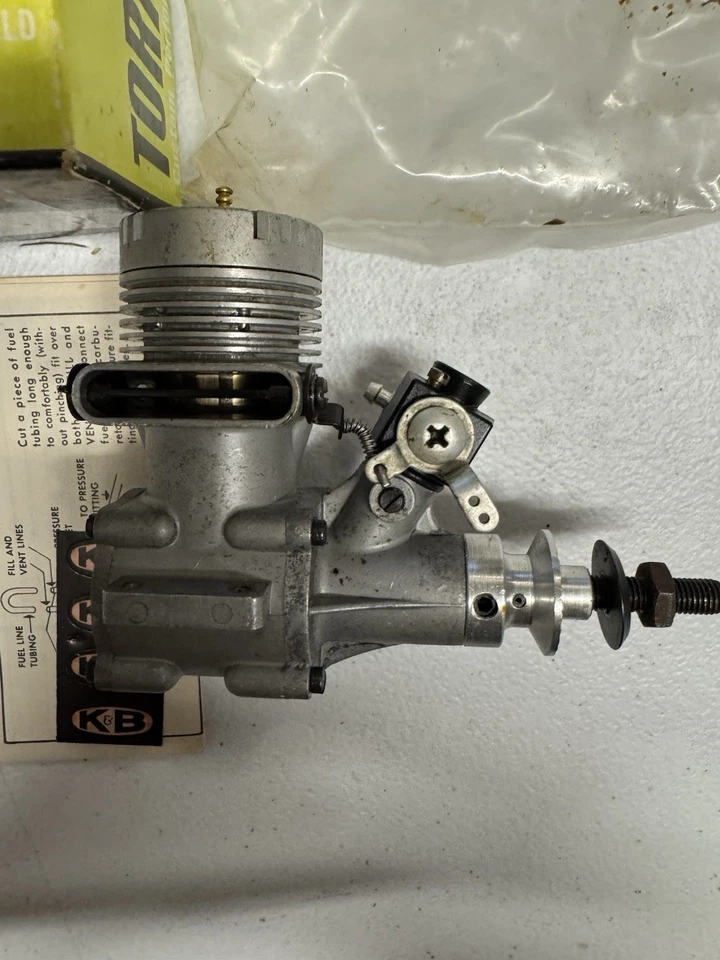 Vintage K & B Torpedo 40 R/C Airplane Front Rotor Engine Model 8011 Glow Motor - Image 3 of 4