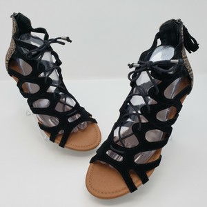 minnetonka gladiator sandals