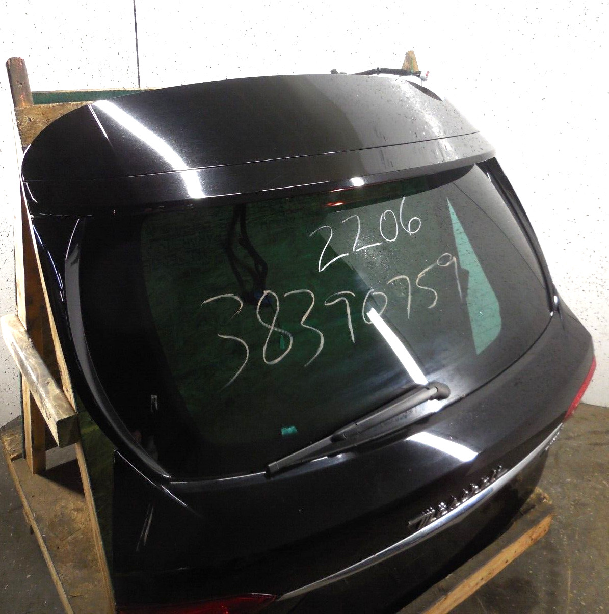 2017 2018 2019 2020 Maserati Levante Rear Hatch Lid Liftgate OEM 820