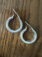 Beautiful Thick Hoop earrings /Click On 5/8”Diameter,sterling silver New 3mm