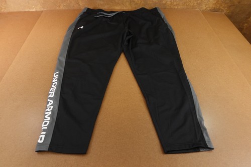 Under Armour Herren Größe 4XL lockere Passform schwarz grau gestreift UA Brawler Hose neu mit Etikett