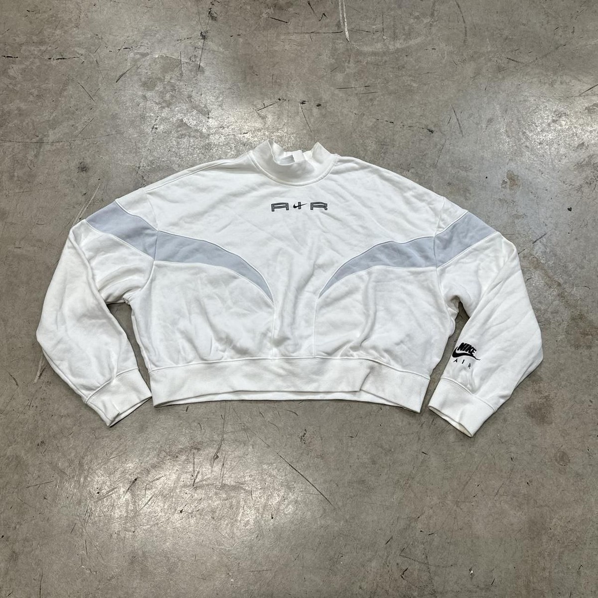 nike air cropped sweatshirt