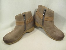 Dansko Women's Brook Nubuck Boots Taupe Leather Western Modern Sz 39 USA Sz 8.5
