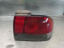 Feu arrière Saab 900