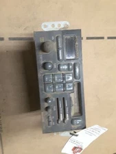 94 95 BONNEVILLE AUDIO EQUIPMENT AM-MONO-FM-STEREO-CASS-EQUALIZER 59023