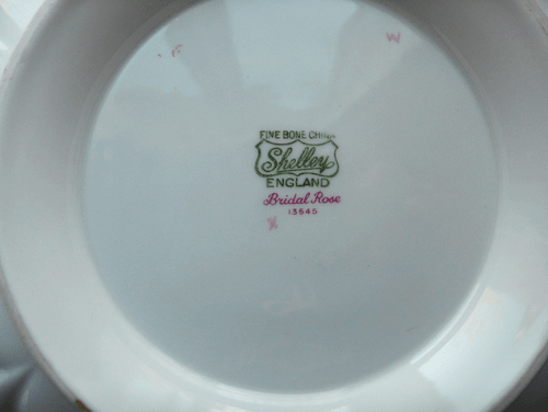 Shelley China Bridal Rose covered casserole dish~RARE~Pristine~made in England - Picture 8 of 8