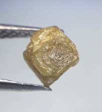 Natural Uncut Diamond,Natural Green Diamond,0.66 Ct,Green Rough,Raw Diamond Ring