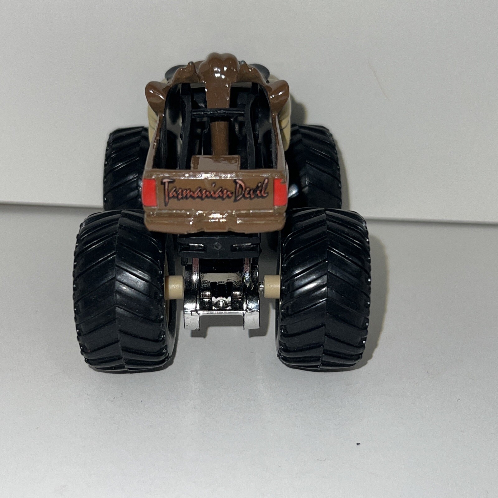 Picture 4 of 6