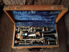 VINTAGE Cavalier Clarinet with CASE 593129