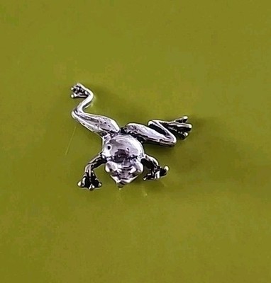 925 Sterling Silver Charm Tree Jumping Frog
