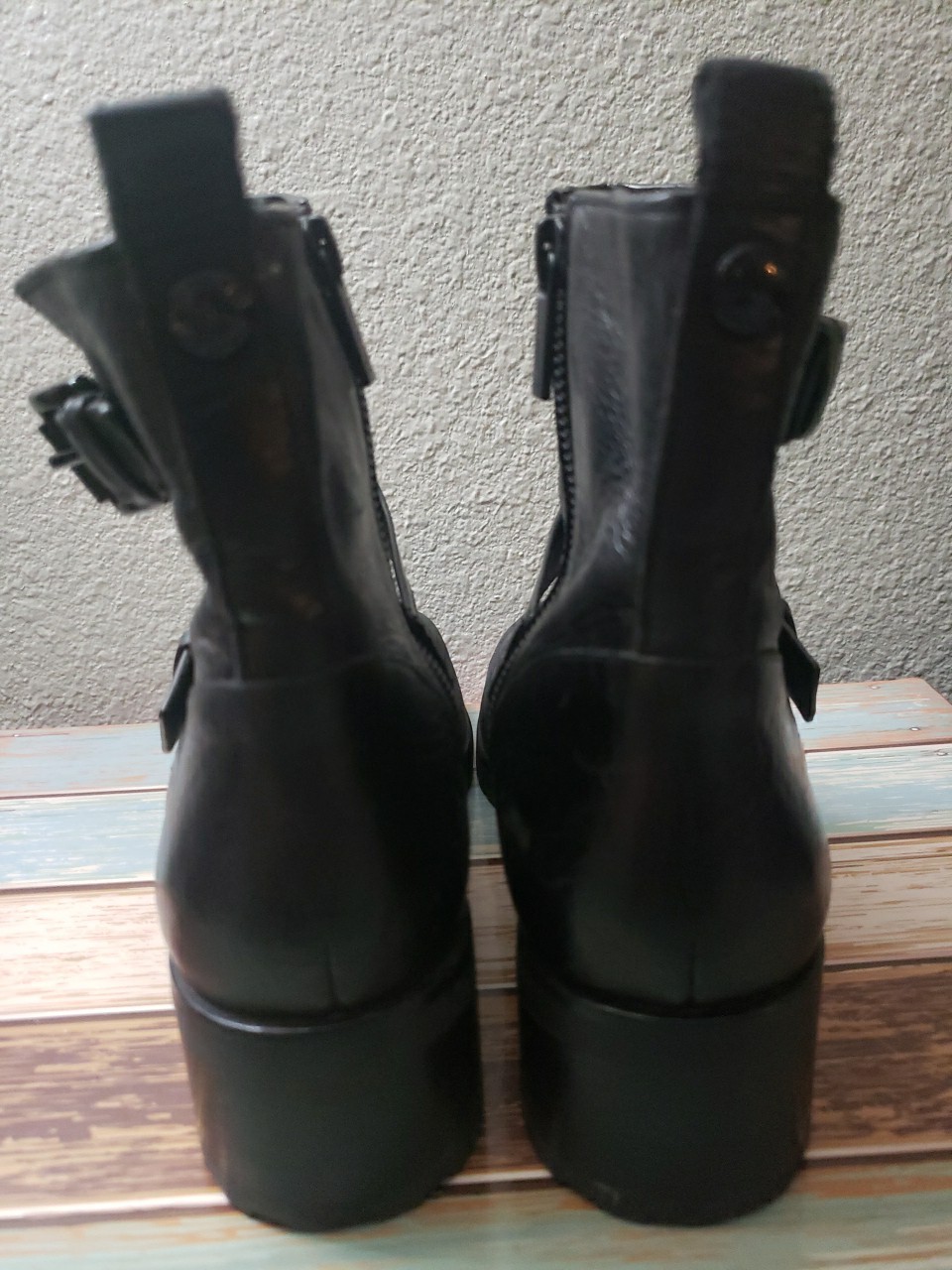 SAOLA Stivaletti Michael Kors Jet Set 6 in pelle nera 9M doppia fibbia suola moto strappo