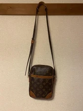 LOUIS VUITTON monogram AR0032 From Japan