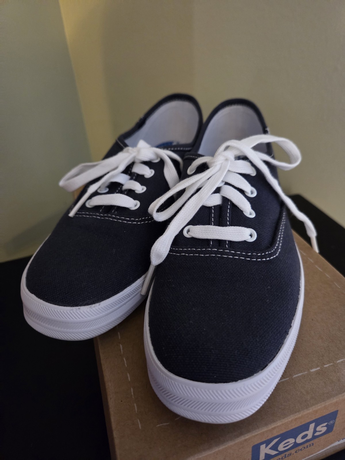 Keds Women's Champion NAVY / WHITE Canvas Shoe Casual Tennis