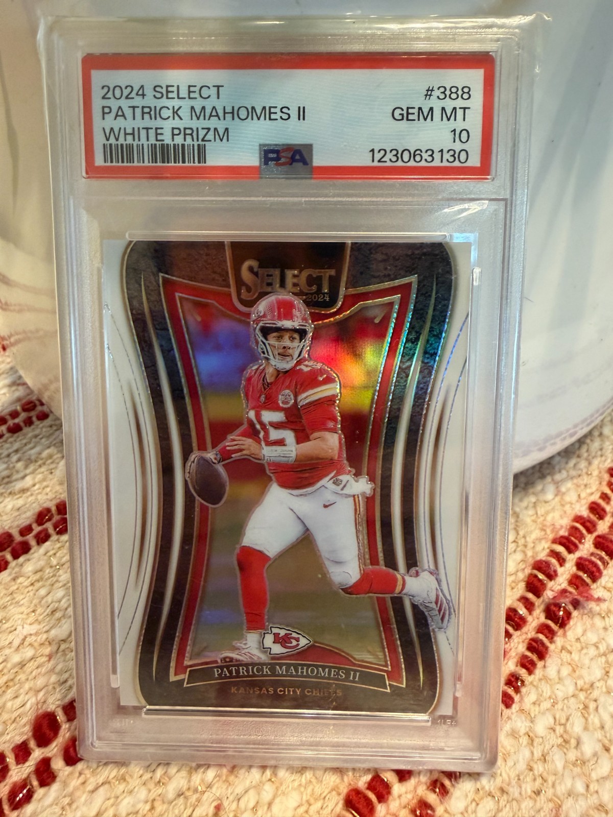 2024 Panini Select - Suite Level Patrick Mahomes II #388 White Prizm /35 PSA 10
