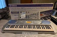 Imagen de Yamaha Keyboard PSR-275 - 61 Full Size Key ( Lightly Used - Very Good Condition)