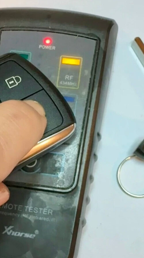 Mando a distancia de coche sin llave para GMC SIERRA 3500 HD Truck 2024-2025 LLAVERO INTELIGENTE 13548440 Foto 2 de 4