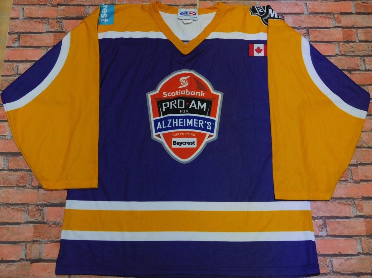 Cosa indossare a una partita di hockey su ghiaccio: cinque idee di outfit. Nike IT