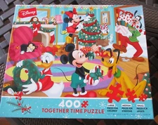 Disney/Ceaco Puzzle 400 Piece Together Family Time Holiday Mickey+ Friends 18x24