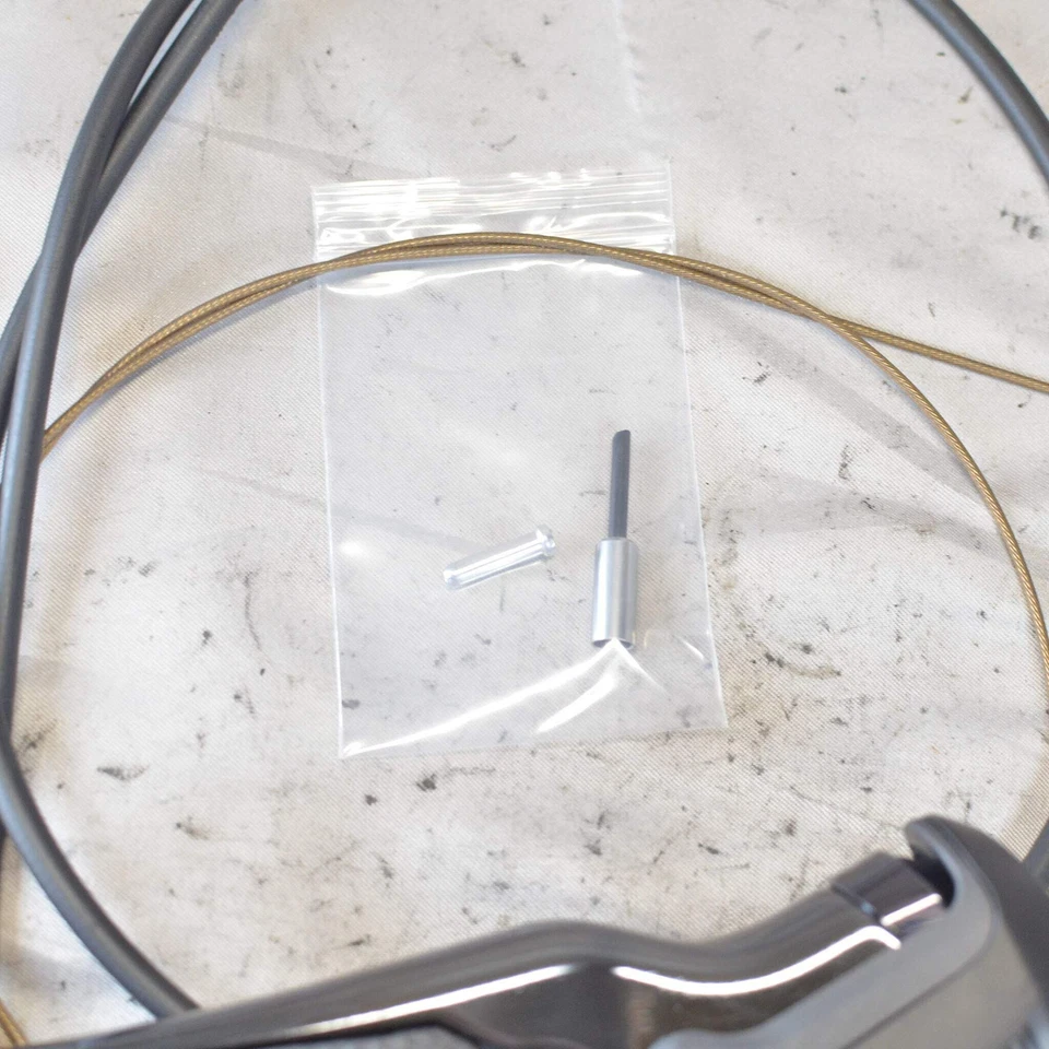 NEW Shimano Dura Ace Di2 9150 ST-R9150 LEFT/FRONT 2 Speed Electronic Shifter - Image 2 of 4