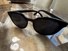New Without Tags- Black Sunglasses With Slight Reflective Lenses/Boho/90s
