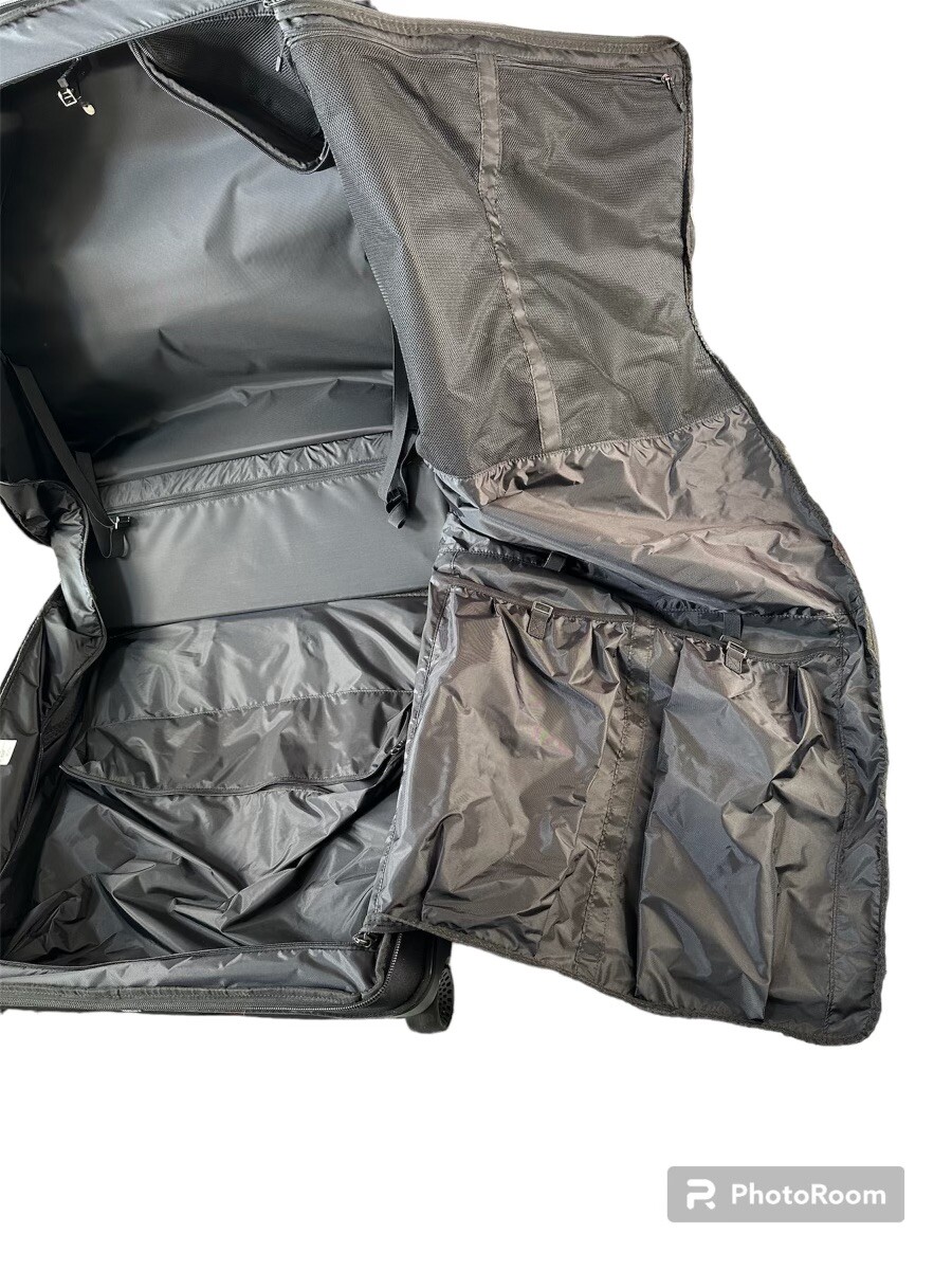 Nike FiftyOne49 30” Equipment Garment Roller Luggage Suitcase Black eBay