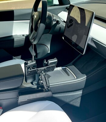 Uniden SDS100 BCD436HP With Phone Car Mount
