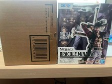 Bandai S.H. Figuarts One Piece Dracule.Mihawk -Hawkeye- Action Figure In Stock