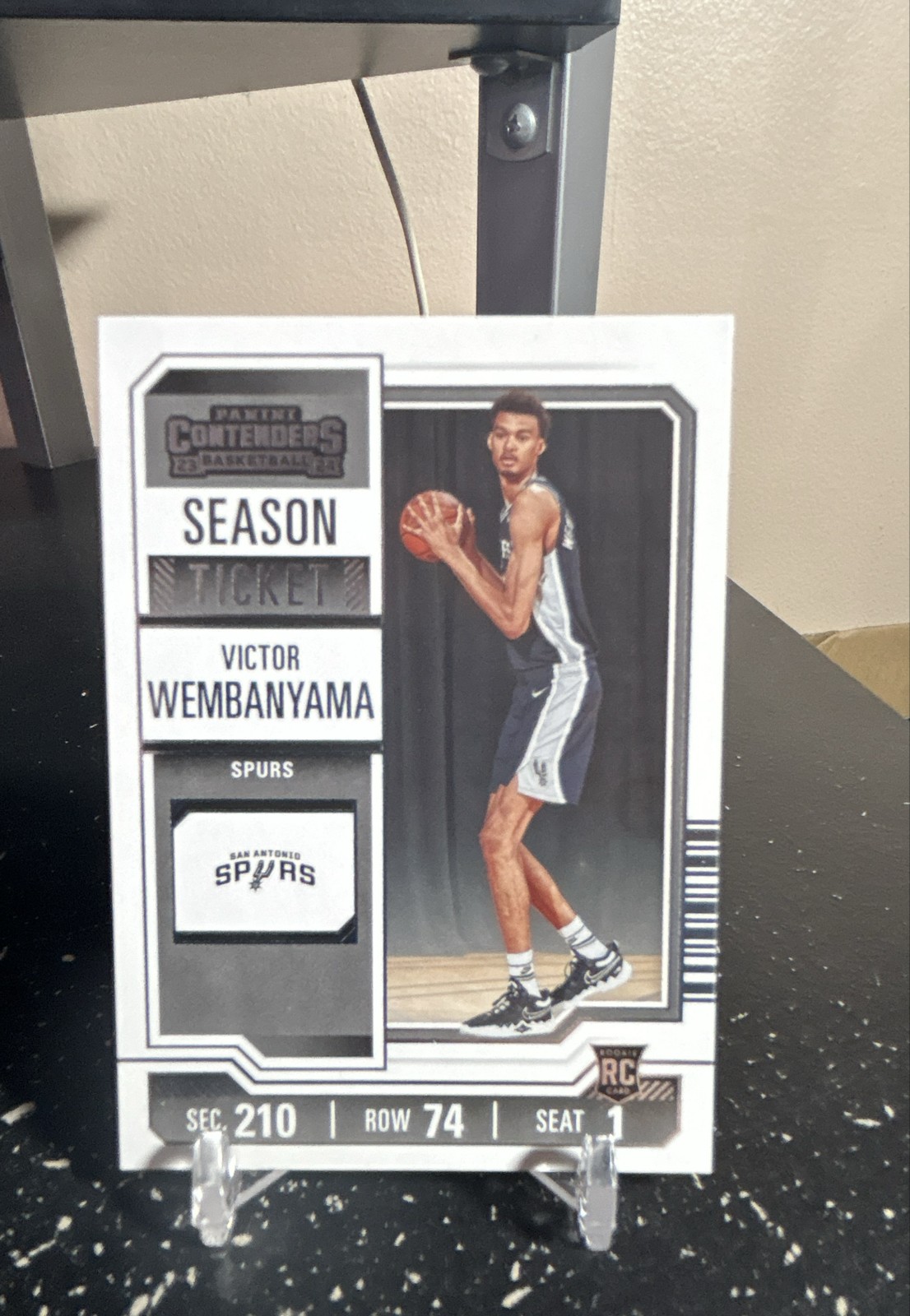 2023-24 Panini Contenders - Season Ticket Victor Wembanyama #11 (RC)