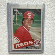 Topps 1985 Base Set Pete Rose Cincinnati Reds Baseball Card #600