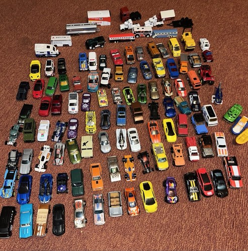 Bulk Lot of 114 Matchbox Die Cast Cars Vehicles Loose Various Makes and Models