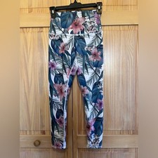 Evolution and Creation women s floral leggings size small