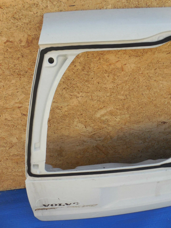 2001-2007 VOLVO 70 V70 XC70 TRUNK LID LIFT GATE LIFTGATE TRUNKLID OEM - Image 2 of 4