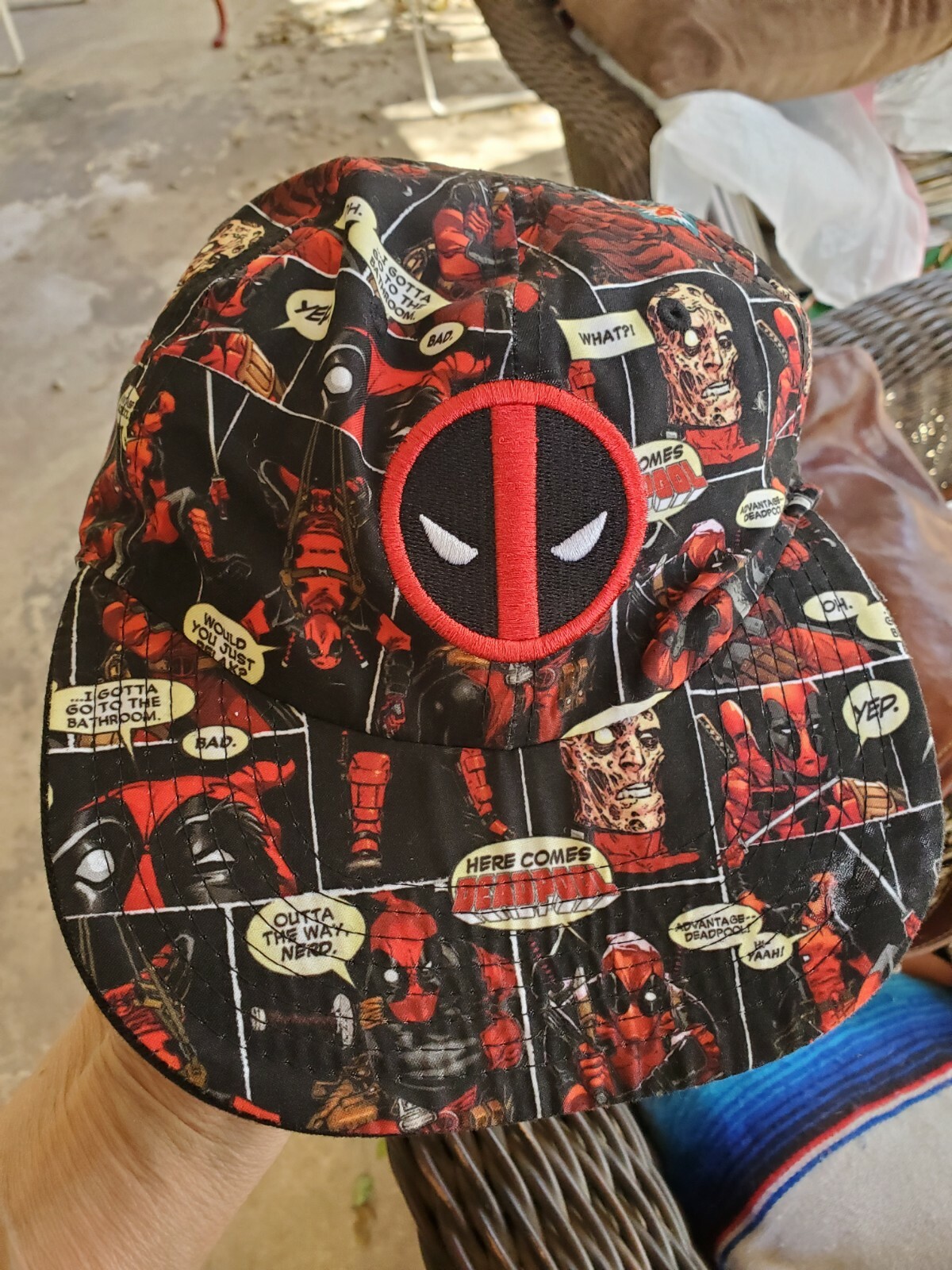 MARVEL COMICS DEADPOOL REVERSIBLE HAT CAP FLAT BI… - image 1