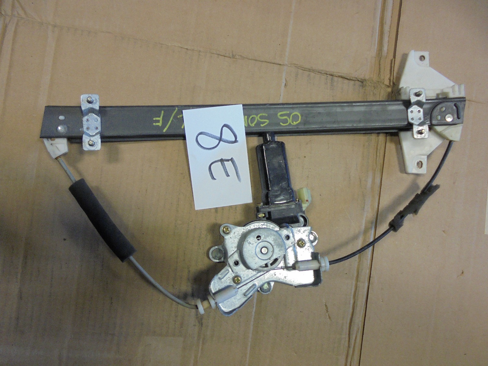 00 01 02 03 04 05 SONATA FRONT Driver Window regulator with Power motor 8E