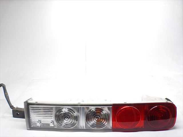 JDM NISSAN YZ11 BZ11 YGZ11 cube TYUKI Tail lights Right side 26550