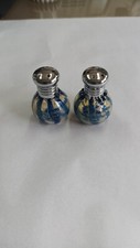 Glass Act Salt & Pepper shakers. Einzigartiges Design. Handgefertigt. Brandneu