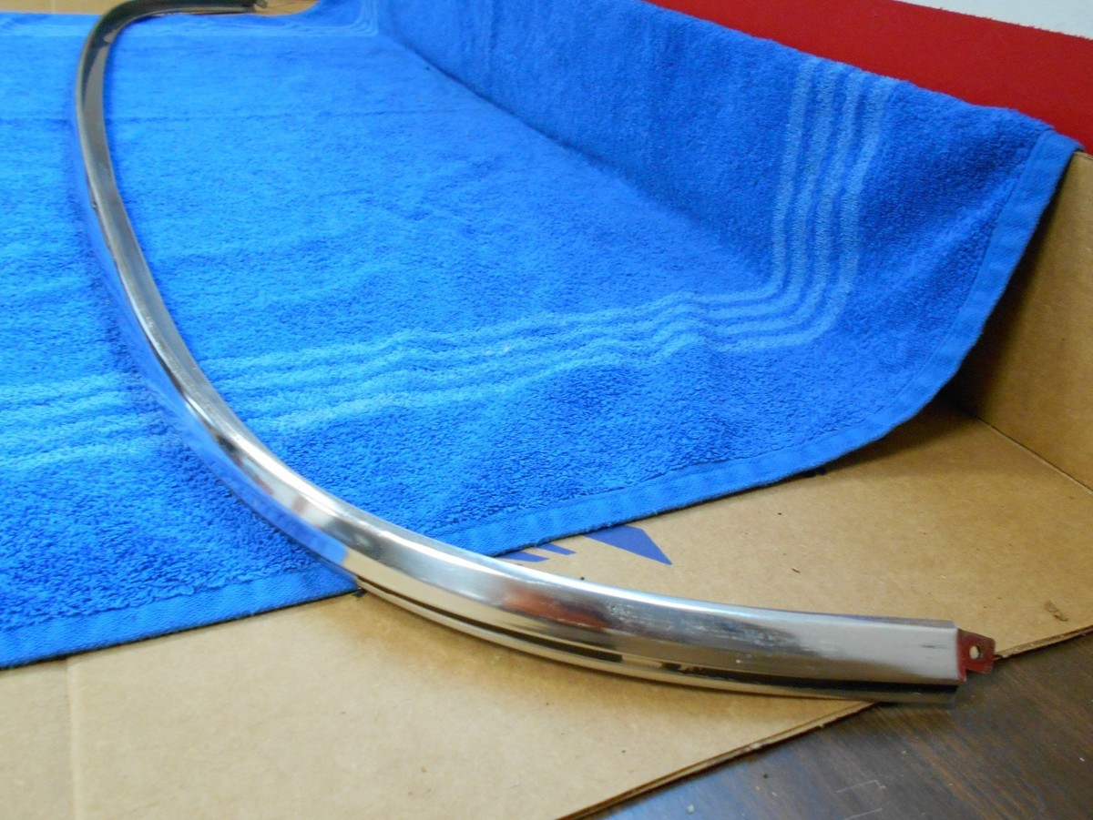 1955-56 FORD CUSTOM FAIRLANE REAR GLASS EXTERIOR TRIM MOULDING NOS