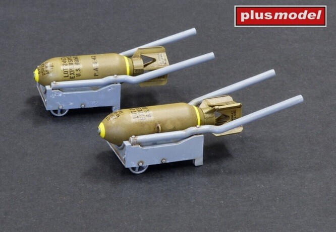 Plus Model AL4113 - 1/48 Hand Bomb Cart Mk.I - New