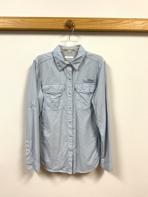 Columbia PFG Womens Ice Blue Long Sleeve Snap Front Vented Fishing Shirt Size M